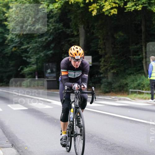 14.09.2025 - Stadtparktriathlon Michael Burmester http://msf.ph/oto/8909748 14.09.2025 10:17:06 Radfahren 525, 551, 630 meine-sportfotos.de