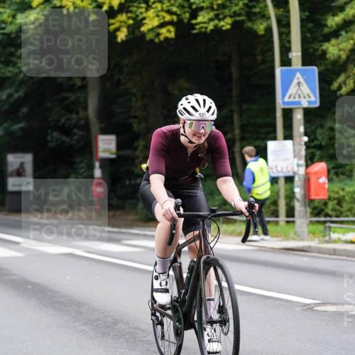 14.09.2025 - Stadtparktriathlon Michael Burmester http://msf.ph/oto/8909754 14.09.2025 10:17:10 Radfahren 525, 551, 630, 660 meine-sportfotos.de