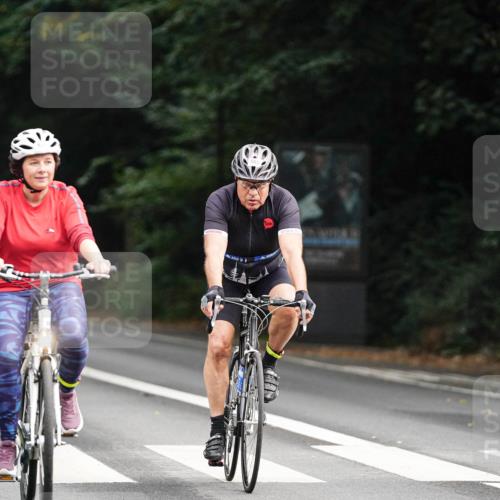 14.09.2025 - Stadtparktriathlon Michael Burmester http://msf.ph/oto/8909804 14.09.2025 10:20:19 Radfahren 565, 599, 632, 687 meine-sportfotos.de
