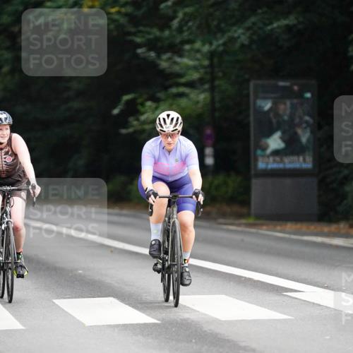 14.09.2025 - Stadtparktriathlon Michael Burmester http://msf.ph/oto/8909806 14.09.2025 10:20:35 Radfahren 547, 628, 688, 702 meine-sportfotos.de