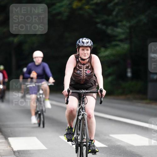 14.09.2025 - Stadtparktriathlon Michael Burmester http://msf.ph/oto/8909808 14.09.2025 10:20:36 Radfahren 547, 628, 688, 702 meine-sportfotos.de
