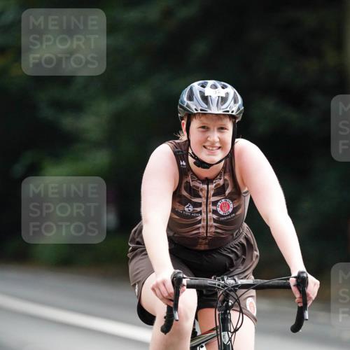 14.09.2025 - Stadtparktriathlon Michael Burmester http://msf.ph/oto/8909809 14.09.2025 10:20:37 Radfahren 547, 620, 628, 685, 688, 702, 710 meine-sportfotos.de