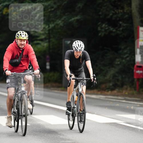 14.09.2025 - Stadtparktriathlon Michael Burmester http://msf.ph/oto/8909815 14.09.2025 10:20:43 Radfahren 532, 610, 620, 628, 685, 688, 702, 710 meine-sportfotos.de