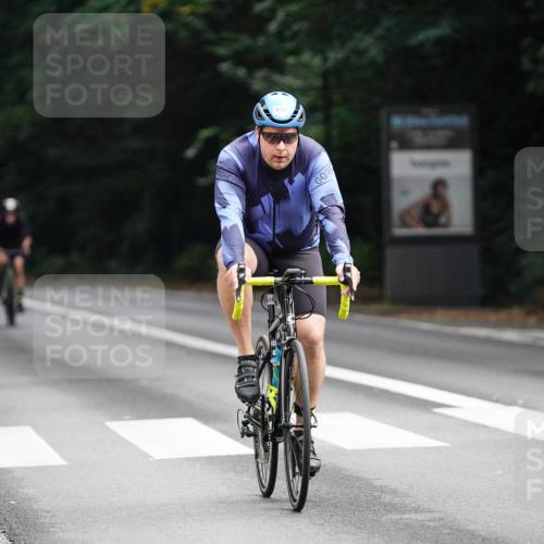 14.09.2025 - Stadtparktriathlon Michael Burmester http://msf.ph/oto/8909824 14.09.2025 10:20:50 Radfahren 532, 610, 619, 620, 685, 694, 710 meine-sportfotos.de