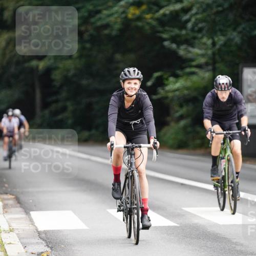 14.09.2025 - Stadtparktriathlon Michael Burmester http://msf.ph/oto/8909826 14.09.2025 10:20:53 Radfahren 515, 532, 610, 619, 694, 720 meine-sportfotos.de