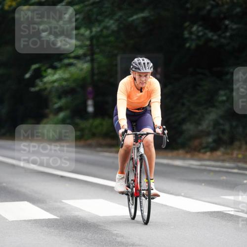 14.09.2025 - Stadtparktriathlon Michael Burmester http://msf.ph/oto/8909838 14.09.2025 10:21:05 Radfahren 515, 533, 596, 637, 720 meine-sportfotos.de