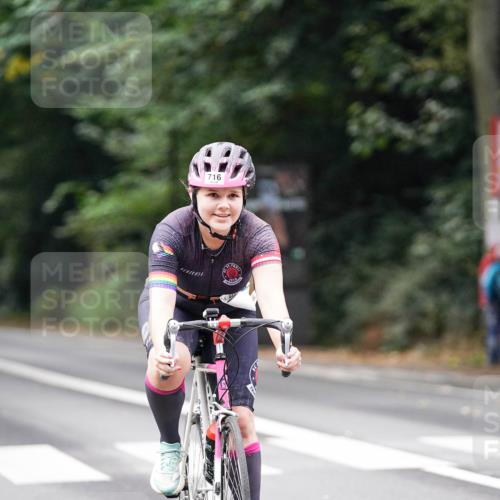 14.09.2025 - Stadtparktriathlon Michael Burmester http://msf.ph/oto/8909912 14.09.2025 10:22:55 Radfahren 556, 591, 646, 654, 716 meine-sportfotos.de