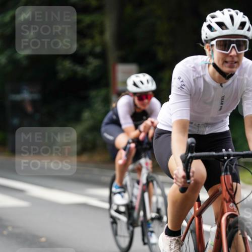 14.09.2025 - Stadtparktriathlon Michael Burmester http://msf.ph/oto/8909939 14.09.2025 10:23:29 Radfahren 517, 555, 573, 587, 607, 608, 618, 624, 626, 642, 647, 706 meine-sportfotos.de