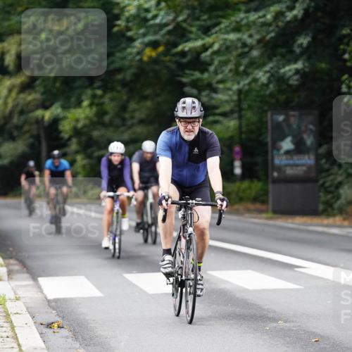 14.09.2025 - Stadtparktriathlon Michael Burmester http://msf.ph/oto/8909944 14.09.2025 10:23:33 Radfahren 545, 555, 573, 587, 595, 607, 608, 618, 624, 642, 647, 706 meine-sportfotos.de