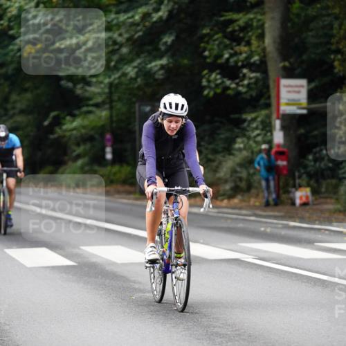 14.09.2025 - Stadtparktriathlon Michael Burmester http://msf.ph/oto/8909946 14.09.2025 10:23:35 Radfahren 545, 555, 587, 595, 607, 608, 618, 624, 642, 698, 706 meine-sportfotos.de