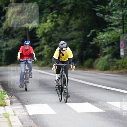14.09.2025 - Stadtparktriathlon Michael Burmester http://msf.ph/oto/8909956 14.09.2025 10:23:58 Radfahren 557, 605 meine-sportfotos.de