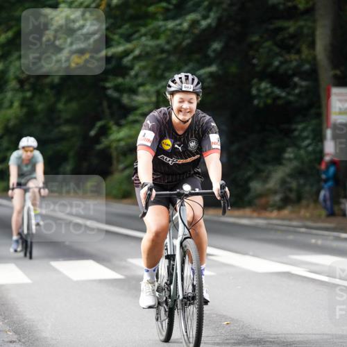 14.09.2025 - Stadtparktriathlon Michael Burmester http://msf.ph/oto/8909977 14.09.2025 10:24:43 Radfahren 511, 537, 551, 580, 663, 681, 683, 701 meine-sportfotos.de