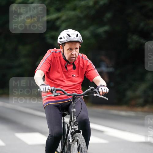 14.09.2025 - Stadtparktriathlon Michael Burmester http://msf.ph/oto/8910015 14.09.2025 10:25:46 Radfahren 600, 601, 662 meine-sportfotos.de