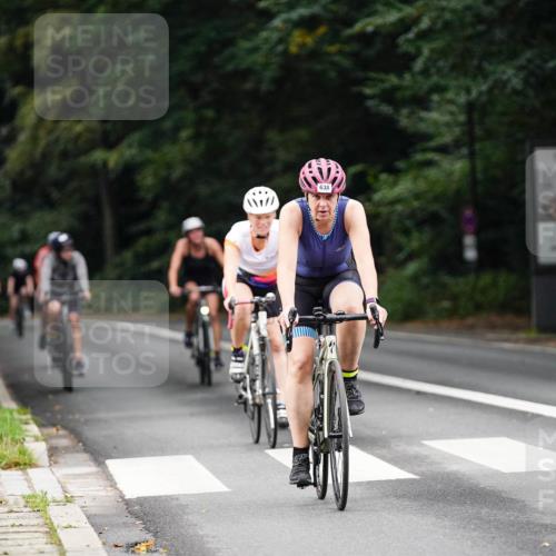 14.09.2025 - Stadtparktriathlon Michael Burmester http://msf.ph/oto/8910022 14.09.2025 10:26:00 Radfahren 513, 523, 616, 638, 674, 676 meine-sportfotos.de