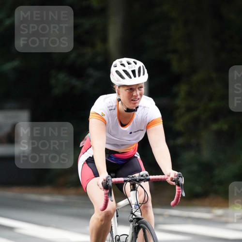 14.09.2025 - Stadtparktriathlon Michael Burmester http://msf.ph/oto/8910024 14.09.2025 10:26:02 Radfahren 513, 523, 616, 638, 674, 676 meine-sportfotos.de