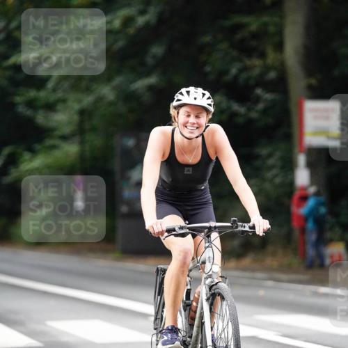 14.09.2025 - Stadtparktriathlon Michael Burmester http://msf.ph/oto/8910027 14.09.2025 10:26:04 Radfahren 513, 523, 542, 616, 629, 638, 674, 676 meine-sportfotos.de