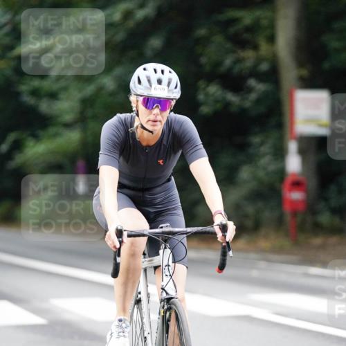 14.09.2025 - Stadtparktriathlon Michael Burmester http://msf.ph/oto/8910058 14.09.2025 10:26:50 Radfahren 514, 606, 609, 659, 718 meine-sportfotos.de