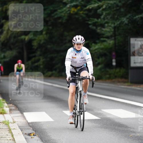 14.09.2025 - Stadtparktriathlon Michael Burmester http://msf.ph/oto/8910063 14.09.2025 10:26:55 Radfahren 514, 544, 609, 659, 718 meine-sportfotos.de