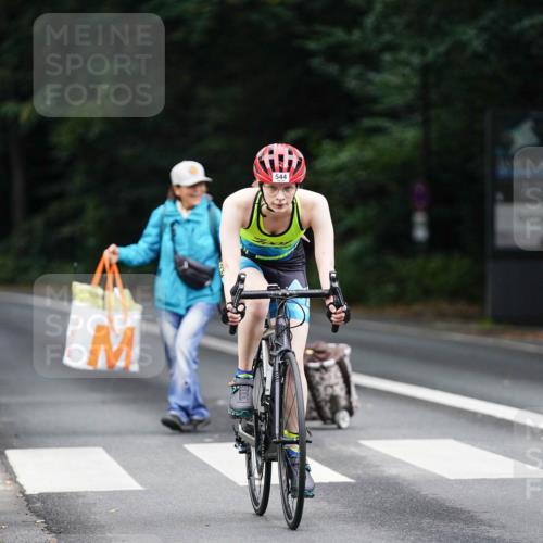 14.09.2025 - Stadtparktriathlon Michael Burmester http://msf.ph/oto/8910066 14.09.2025 10:26:58 Radfahren 514, 544, 609, 631, 718 meine-sportfotos.de