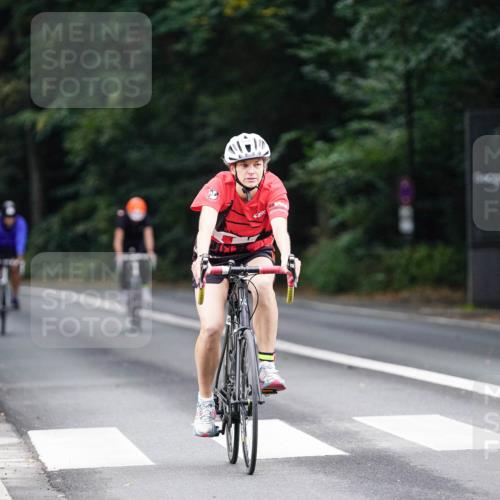14.09.2025 - Stadtparktriathlon Michael Burmester http://msf.ph/oto/8910073 14.09.2025 10:27:09 Radfahren 530, 583, 631, 686, 693 meine-sportfotos.de