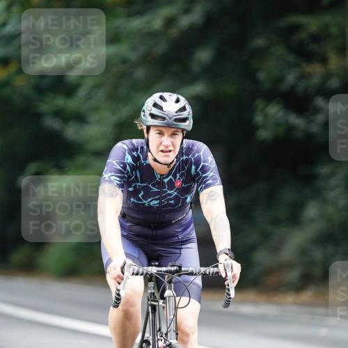 14.09.2025 - Stadtparktriathlon Michael Burmester http://msf.ph/oto/8910081 14.09.2025 10:27:16 Radfahren 530, 535, 577, 583, 686, 693 meine-sportfotos.de