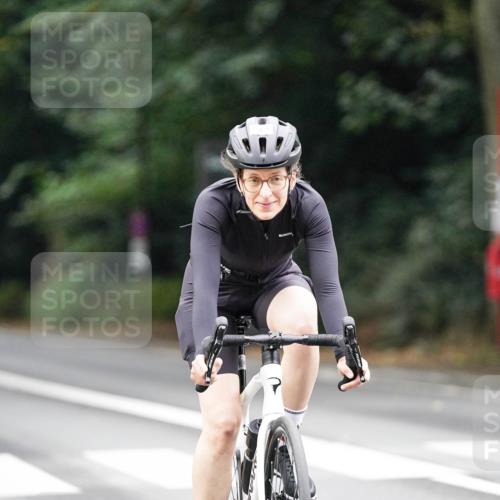 14.09.2025 - Stadtparktriathlon Michael Burmester http://msf.ph/oto/8910095 14.09.2025 10:27:33 Radfahren 589 meine-sportfotos.de