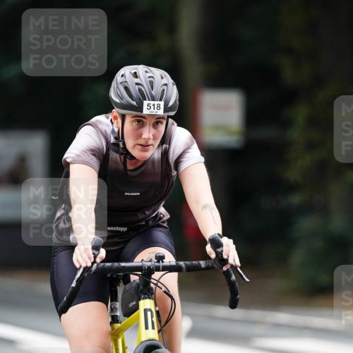 14.09.2025 - Stadtparktriathlon Michael Burmester http://msf.ph/oto/8910099 14.09.2025 10:27:52 Radfahren 518, 598 meine-sportfotos.de