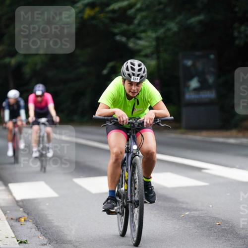 14.09.2025 - Stadtparktriathlon Michael Burmester http://msf.ph/oto/8910105 14.09.2025 10:28:08 Radfahren 539, 633, 661, 677, 710 meine-sportfotos.de