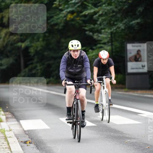 14.09.2025 - Stadtparktriathlon Michael Burmester http://msf.ph/oto/8910112 14.09.2025 10:28:18 Radfahren 534, 622 meine-sportfotos.de