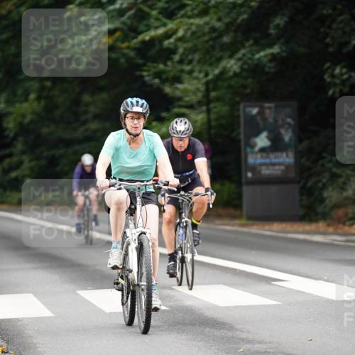 14.09.2025 - Stadtparktriathlon Michael Burmester http://msf.ph/oto/8910141 14.09.2025 10:29:08 Radfahren 532, 565, 581, 643, 655, 688, 702 meine-sportfotos.de