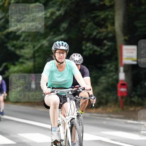 14.09.2025 - Stadtparktriathlon Michael Burmester http://msf.ph/oto/8910142 14.09.2025 10:29:09 Radfahren 532, 565, 643, 655, 688, 702 meine-sportfotos.de
