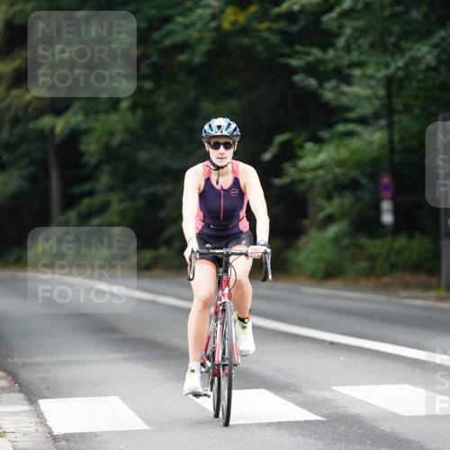 14.09.2025 - Stadtparktriathlon Michael Burmester http://msf.ph/oto/8910163 14.09.2025 10:30:00 Radfahren 531, 562, 705 meine-sportfotos.de