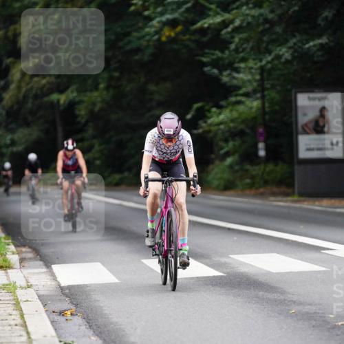 14.09.2025 - Stadtparktriathlon Michael Burmester http://msf.ph/oto/8910268 14.09.2025 10:33:40 Radfahren 641, 665, 695 meine-sportfotos.de