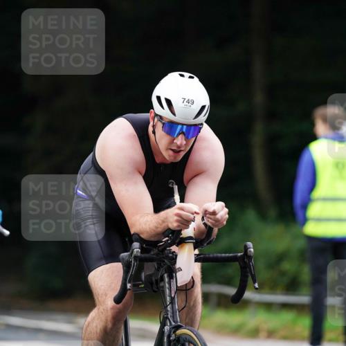 14.09.2025 - Stadtparktriathlon Michael Burmester http://msf.ph/oto/8910307 14.09.2025 10:34:54 Radfahren 511, 568, 659, 664, 749, 793 meine-sportfotos.de