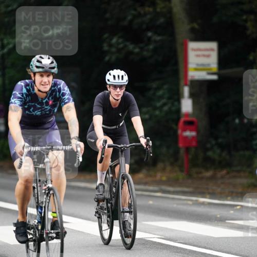 14.09.2025 - Stadtparktriathlon Michael Burmester http://msf.ph/oto/8910320 14.09.2025 10:35:25 Radfahren 627, 693, 710 meine-sportfotos.de