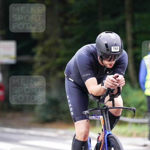14.09.2025 - Stadtparktriathlon Michael Burmester http://msf.ph/oto/8910331 14.09.2025 10:35:46 Radfahren 629, 767, 769 meine-sportfotos.de