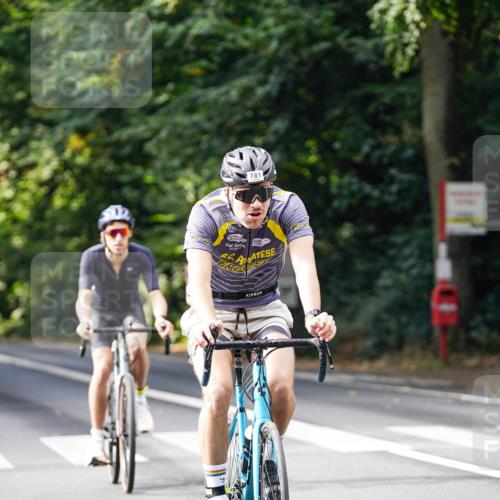 14.09.2025 - Stadtparktriathlon Michael Burmester http://msf.ph/oto/8910506 14.09.2025 10:41:04 Radfahren 662, 665, 746, 762, 771, 778, 781, 802 meine-sportfotos.de