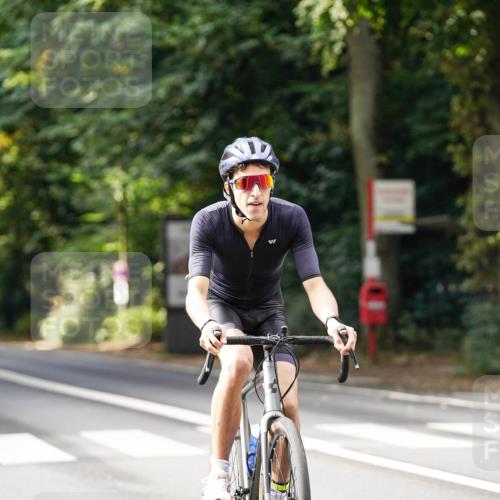 14.09.2025 - Stadtparktriathlon Michael Burmester http://msf.ph/oto/8910507 14.09.2025 10:41:05 Radfahren 662, 665, 746, 762, 771, 778, 781, 802 meine-sportfotos.de