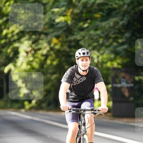 14.09.2025 - Stadtparktriathlon Michael Burmester http://msf.ph/oto/8910517 14.09.2025 10:41:16 Radfahren 746, 771, 778, 791 meine-sportfotos.de