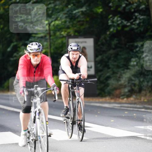 14.09.2025 - Stadtparktriathlon Michael Burmester http://msf.ph/oto/8910525 14.09.2025 10:44:50 Radfahren 631, 694, 743, 750, 785, 804 meine-sportfotos.de