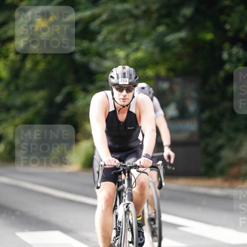 14.09.2025 - Stadtparktriathlon Michael Burmester http://msf.ph/oto/8910528 14.09.2025 10:44:56 Radfahren 627, 631, 750, 785, 804 meine-sportfotos.de