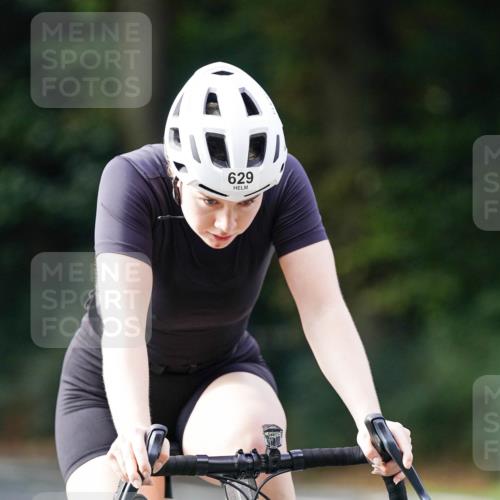 14.09.2025 - Stadtparktriathlon Michael Burmester http://msf.ph/oto/8910533 14.09.2025 10:45:08 Radfahren 629, 671, 691, 759, 799 meine-sportfotos.de