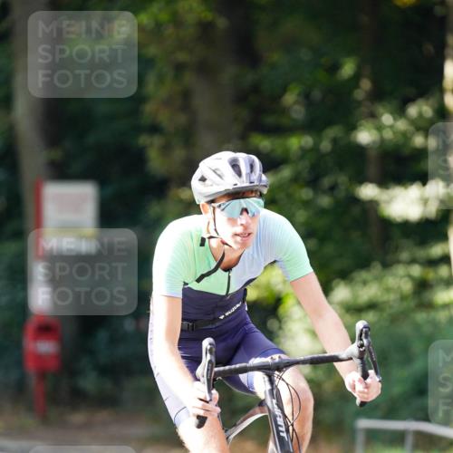 14.09.2025 - Stadtparktriathlon Michael Burmester http://msf.ph/oto/8910546 14.09.2025 10:45:26 Radfahren 639, 648, 685, 723, 730, 748 meine-sportfotos.de