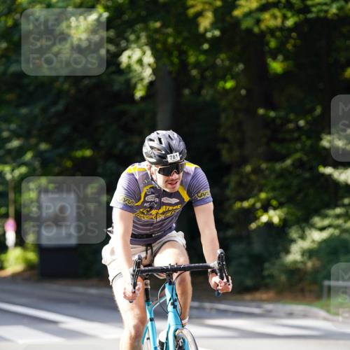 14.09.2025 - Stadtparktriathlon Michael Burmester http://msf.ph/oto/8910583 14.09.2025 10:48:32 Radfahren 769, 781, 807 meine-sportfotos.de
