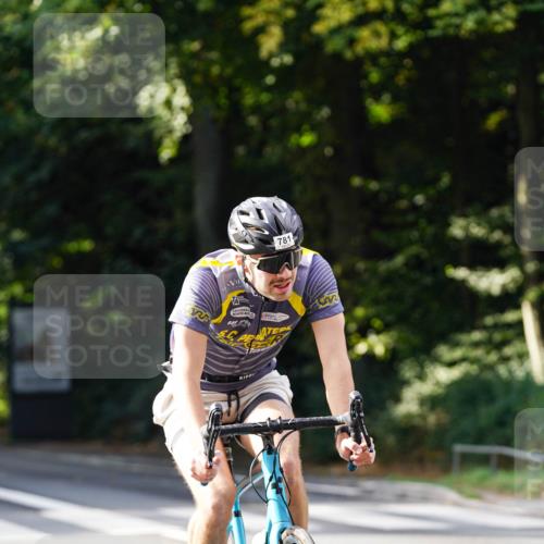 14.09.2025 - Stadtparktriathlon Michael Burmester http://msf.ph/oto/8910584 14.09.2025 10:48:33 Radfahren 769, 781, 807 meine-sportfotos.de