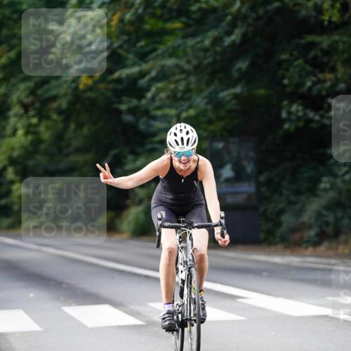 14.09.2025 - Stadtparktriathlon Michael Burmester http://msf.ph/oto/8910591 14.09.2025 10:48:48 Radfahren 626, 701 meine-sportfotos.de