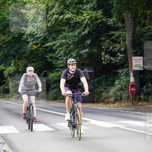 14.09.2025 - Stadtparktriathlon Michael Burmester http://msf.ph/oto/8910620 14.09.2025 10:49:36 Radfahren 712, 714, 791, 821 meine-sportfotos.de
