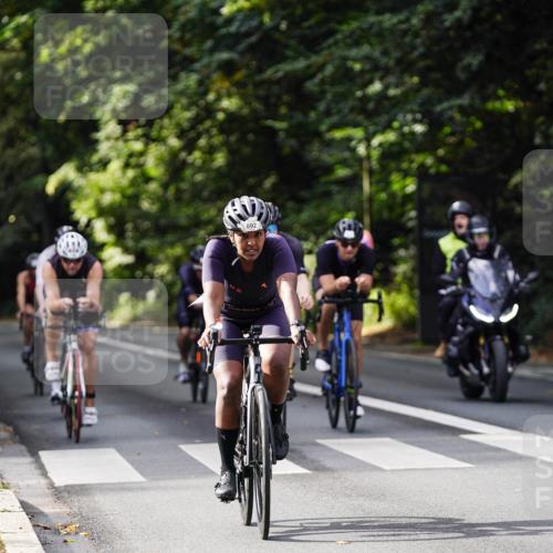 14.09.2025 - Stadtparktriathlon Michael Burmester http://msf.ph/oto/8910637 14.09.2025 10:50:10 Radfahren 681, 692, 764, 783, 788, 798, 811, 817, 820 meine-sportfotos.de