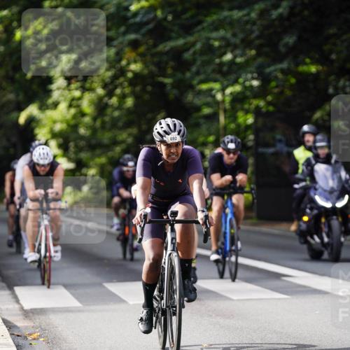 14.09.2025 - Stadtparktriathlon Michael Burmester http://msf.ph/oto/8910639 14.09.2025 10:50:10 Radfahren 681, 692, 764, 783, 788, 798, 811, 817, 820 meine-sportfotos.de