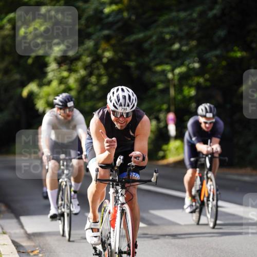 14.09.2025 - Stadtparktriathlon Michael Burmester http://msf.ph/oto/8910640 14.09.2025 10:50:11 Radfahren 681, 692, 764, 783, 788, 798, 811, 817, 820 meine-sportfotos.de